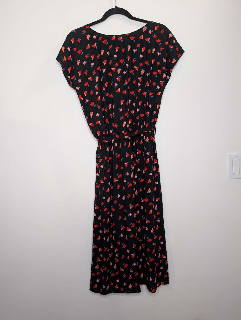 Velvet by Graham & Spencer Floral Midi Dress XS Black Red Print Belted - Picture 6 of 6